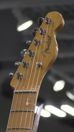Fender - Noventa Tele Fiesta Red 3